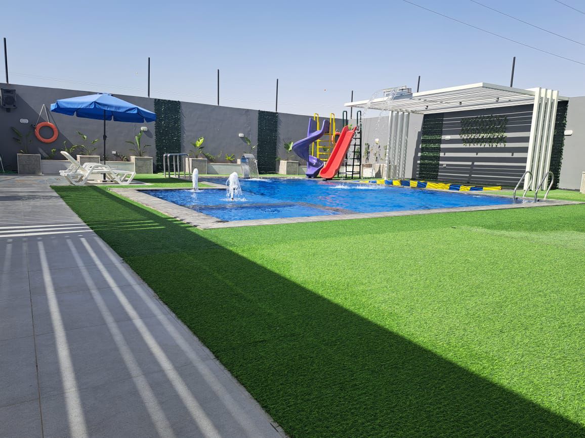 مدخل البرجولة والاسترخاء المظلل